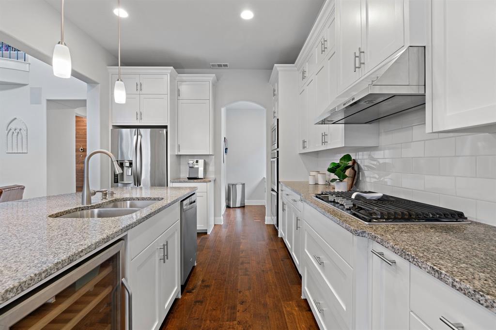 10920 Autumn Leaf Court Property Photo 14