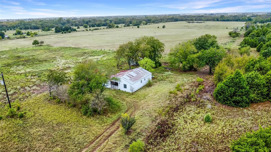 427 County Road 2719 Property Photo 1