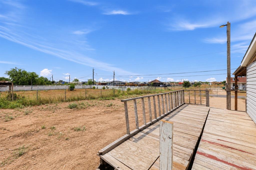 23912 San Miguel Avenue Property Photo 4