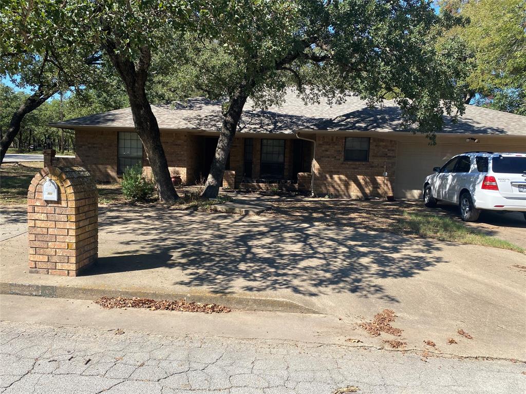 501 Mesquite Street Property Photo 3