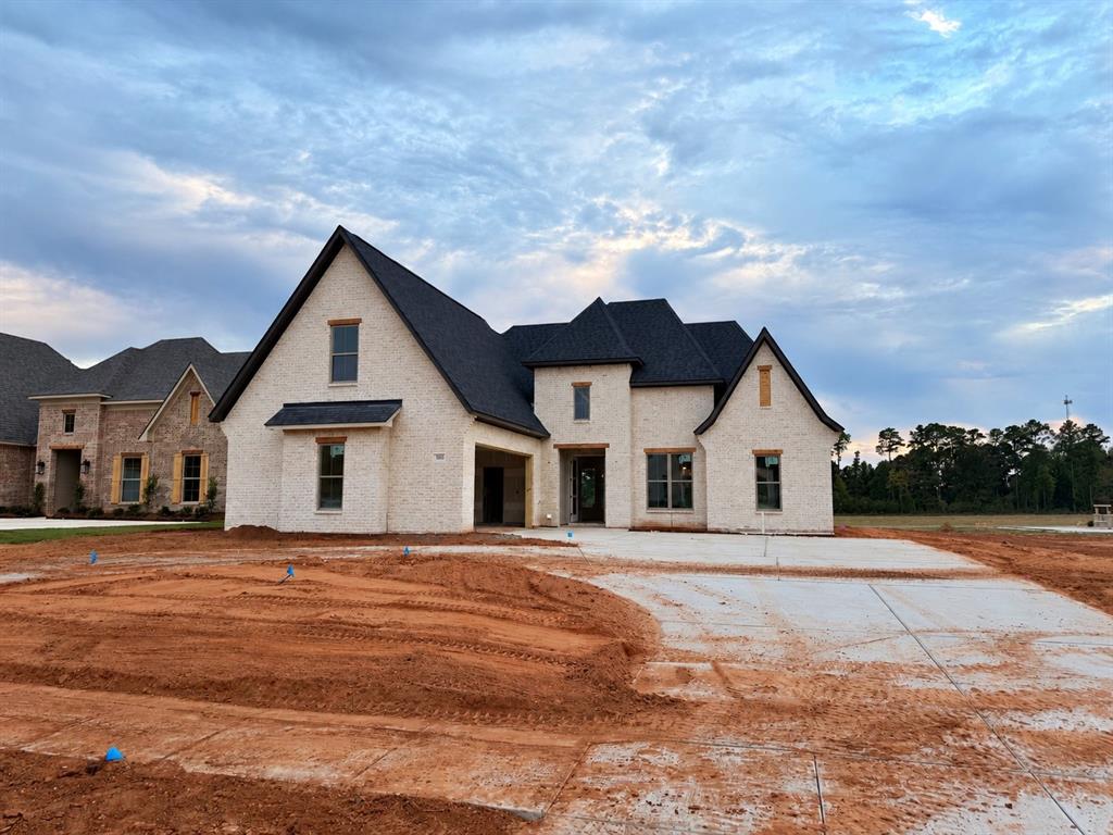 302 Coyote Run Property Photo 1