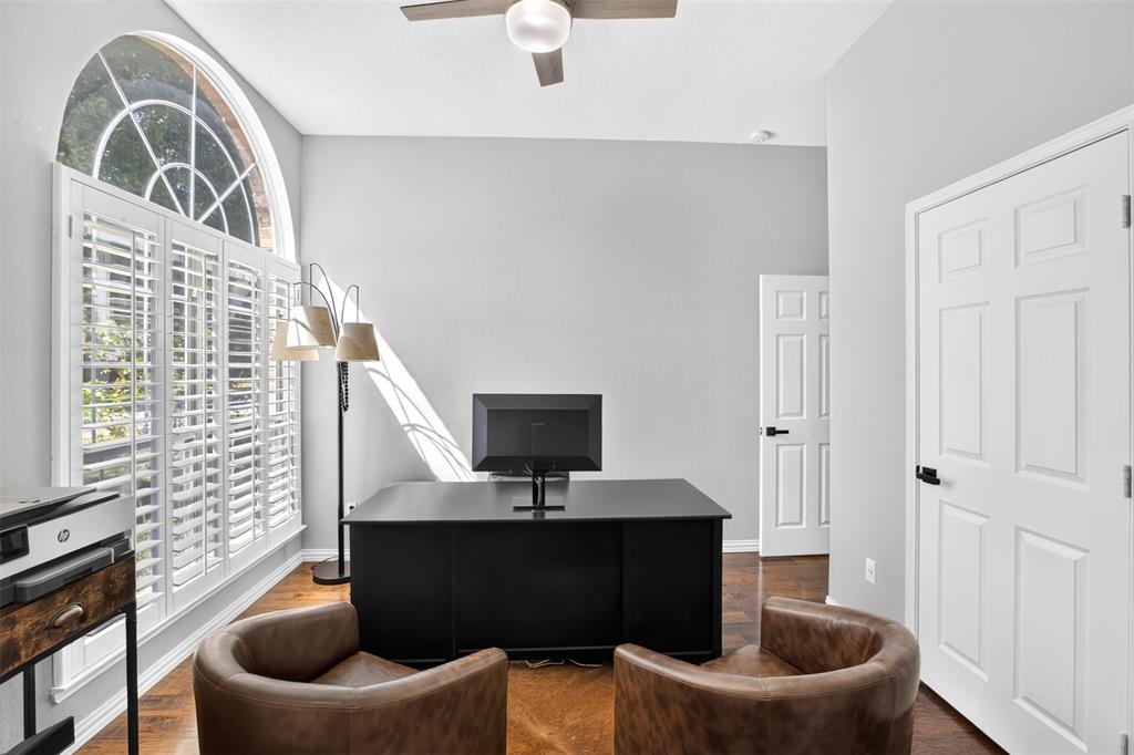 10908 Shadow Brook Lane Property Photo 8
