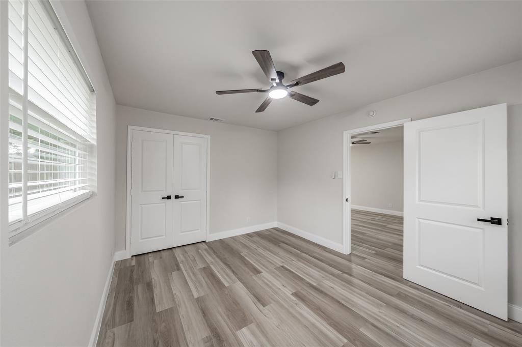 404 Simmons Drive Property Photo 4