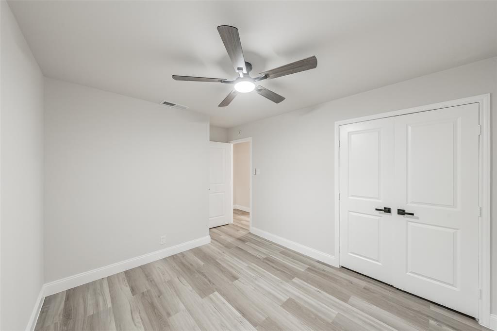 404 Simmons Drive Property Photo 16