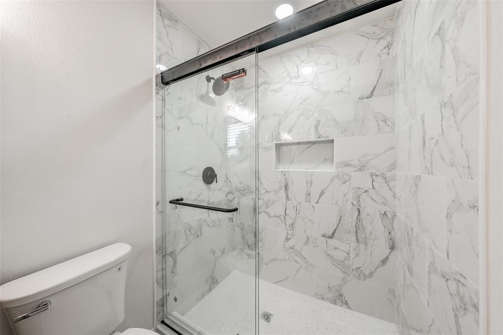404 Simmons Drive Property Photo 22