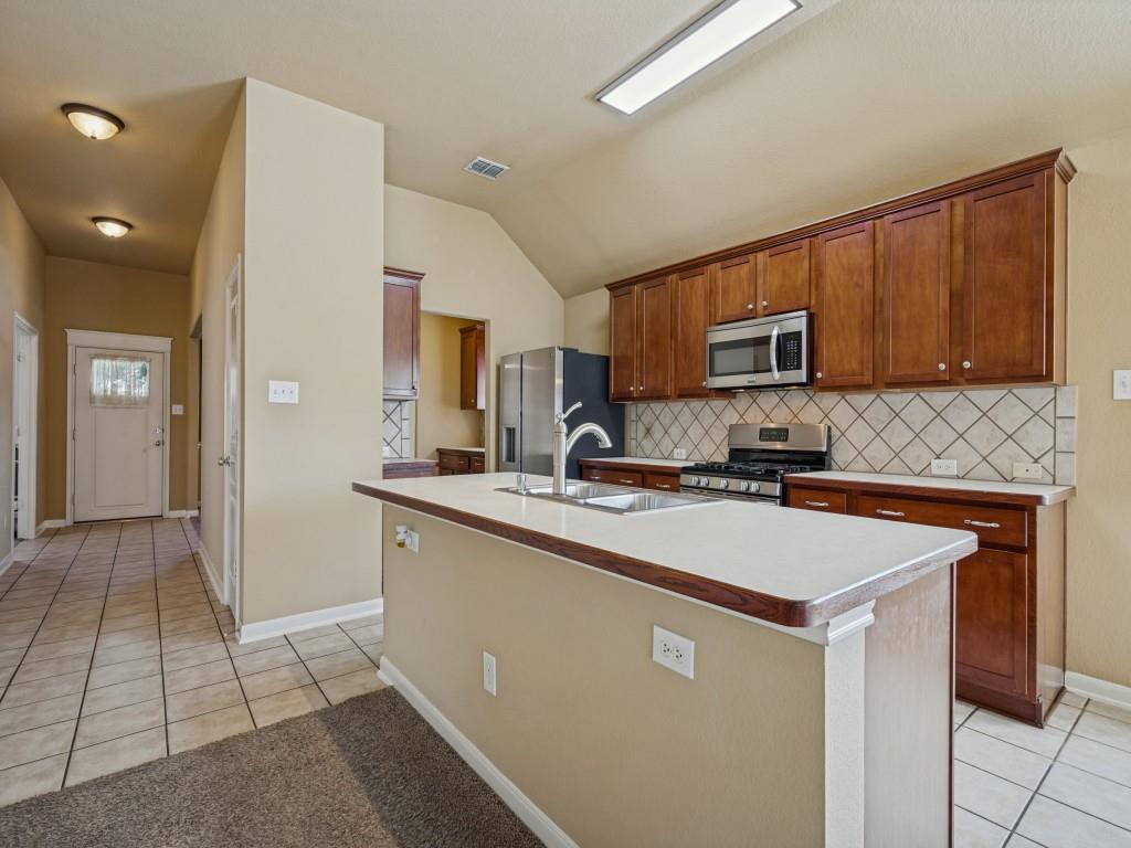 2416 Morning Dew Drive Property Photo 3
