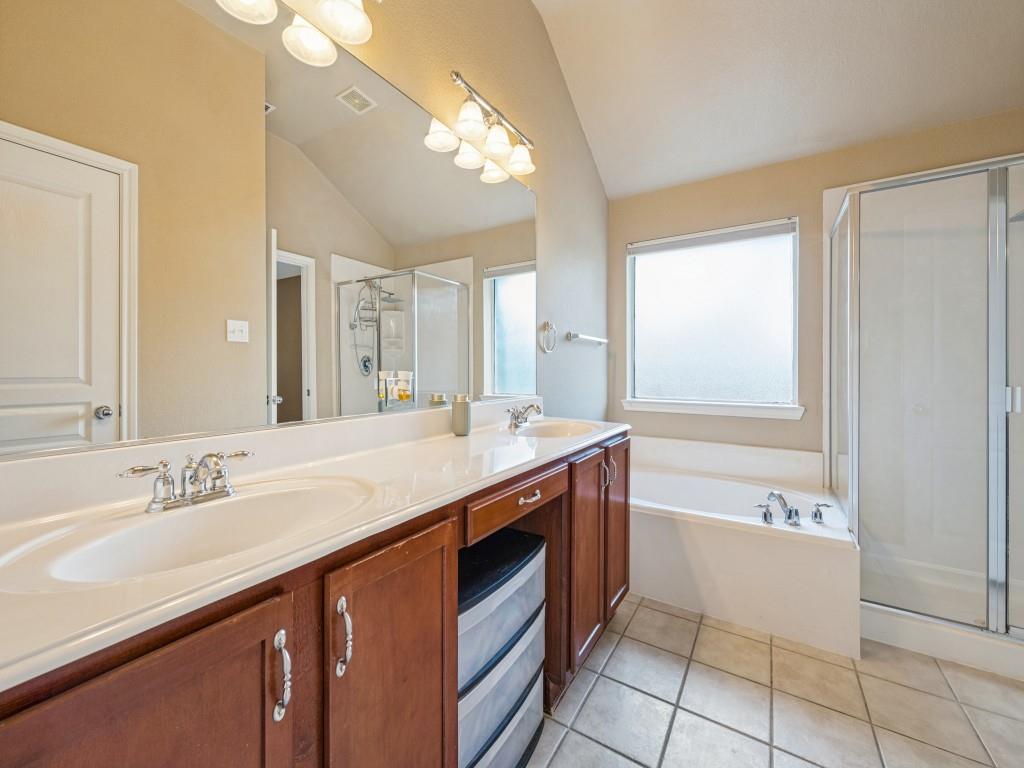 2416 Morning Dew Drive Property Photo 23