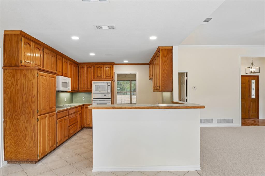 1570 Karen Drive Property Photo 9