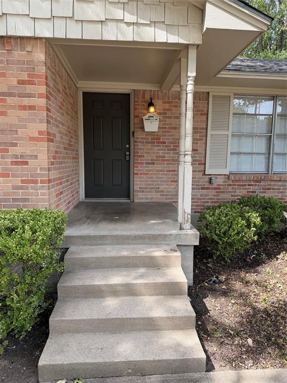 4515 Dove Creek Way Property Photo 3