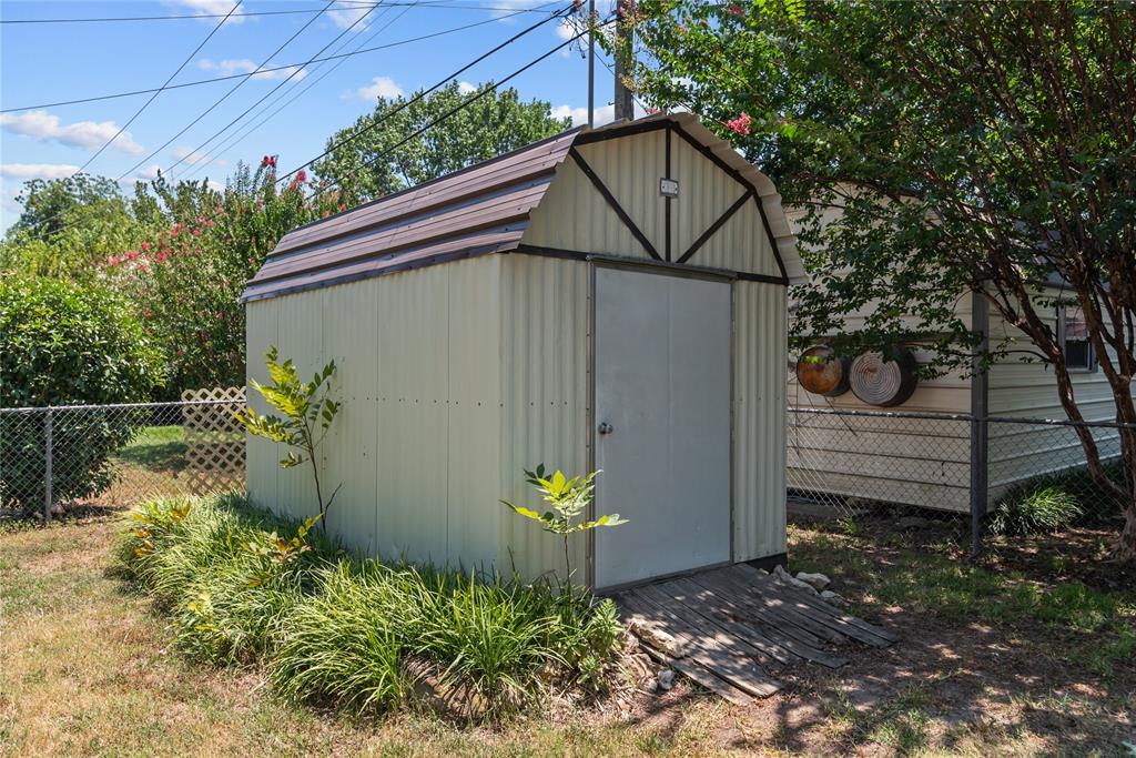 2008 Maplewood Drive Property Photo 32