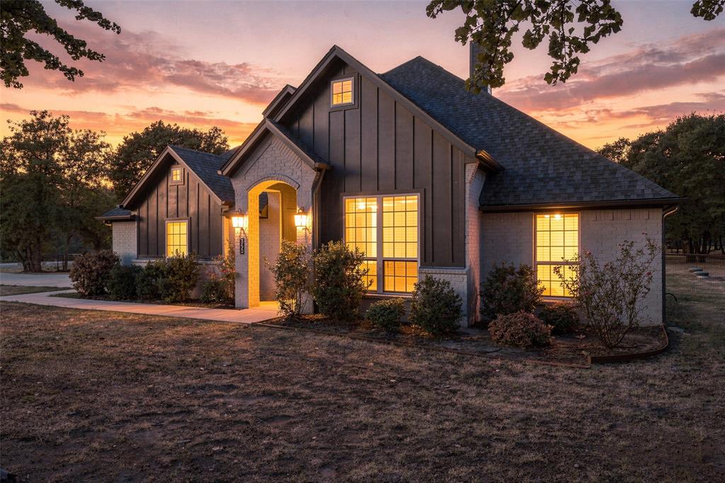 350 Timbers Circle Property Photo 1