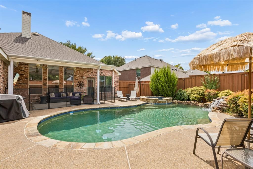 7462 Chinaberry Lane Property Photo 1