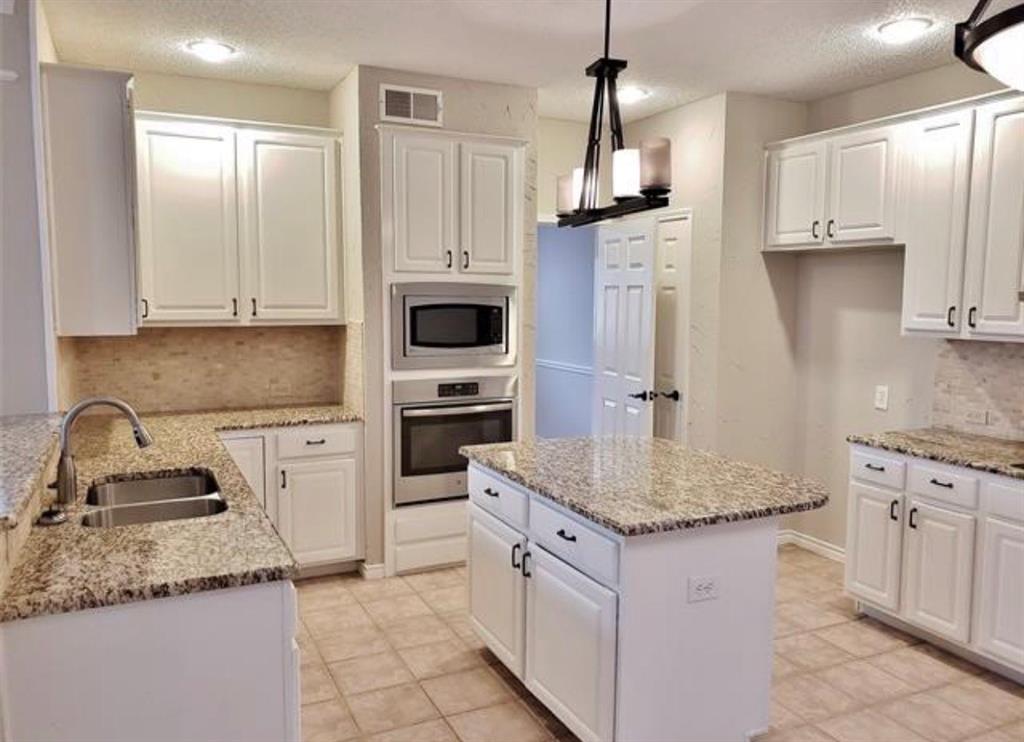 211 Moss Hill Road Property Photo 1