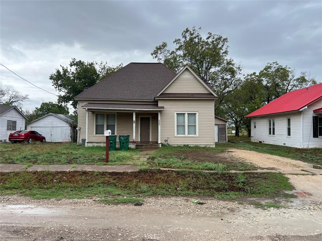 505 Cowan Property Photo 1
