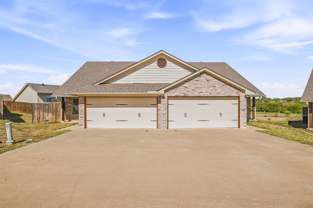907 Dart Court Property Photo 1