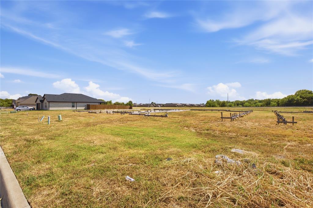 803 Greyson Lane Property Photo 2