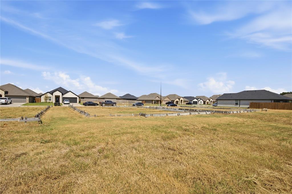 803 Greyson Lane Property Photo 3