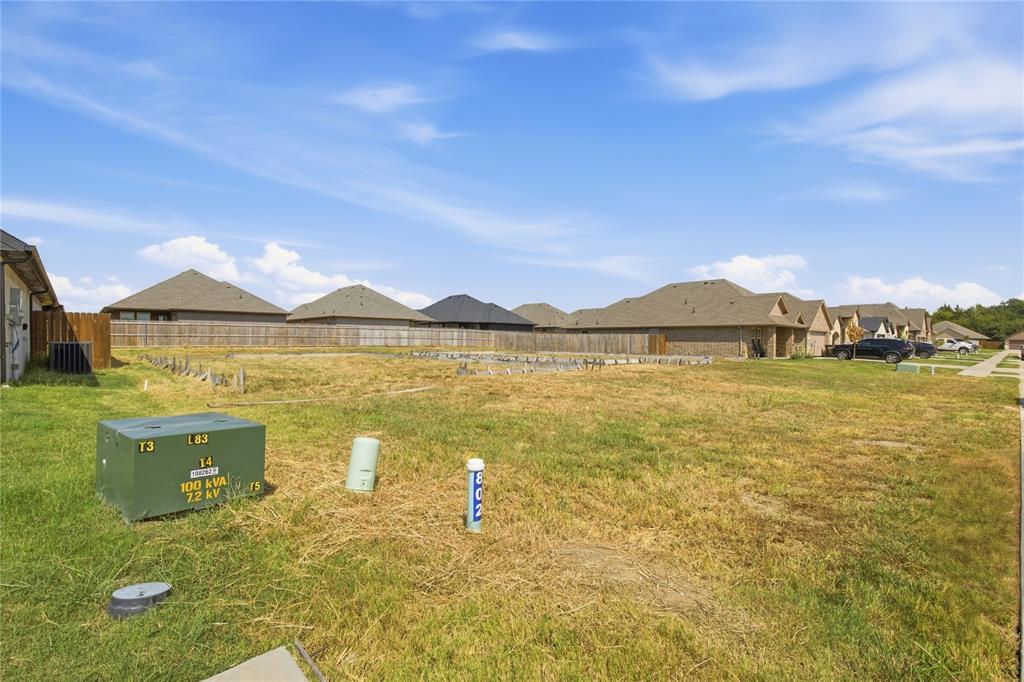 802 Greyson Lane Property Photo 1