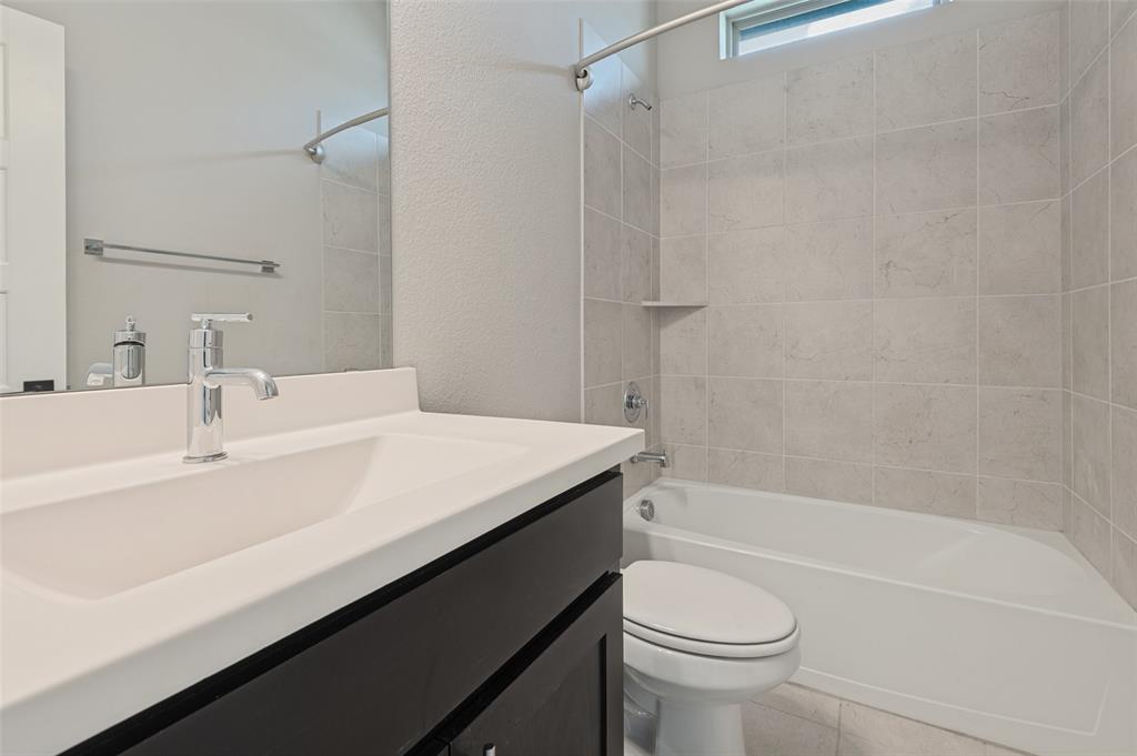 1304 Brandenburg Street Property Photo 16