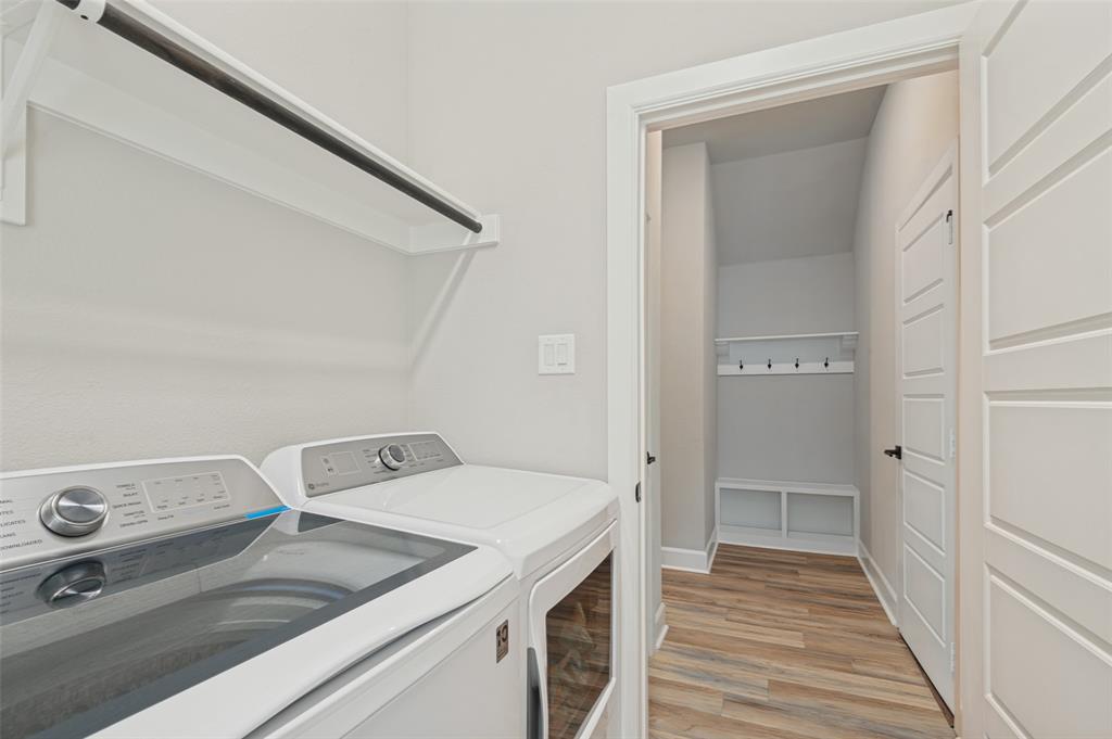 1304 Brandenburg Street Property Photo 22