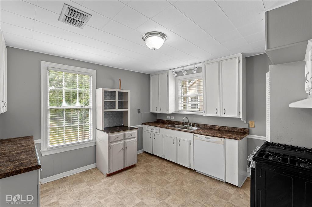 119 Albert Avenue Property Photo 17