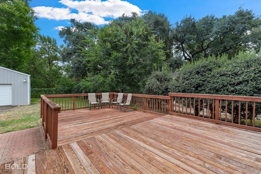 119 Albert Avenue Property Photo 32