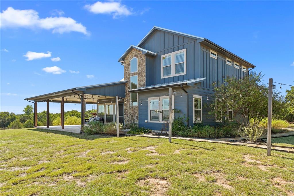 1458 Jim Harry Loop Property Photo 1