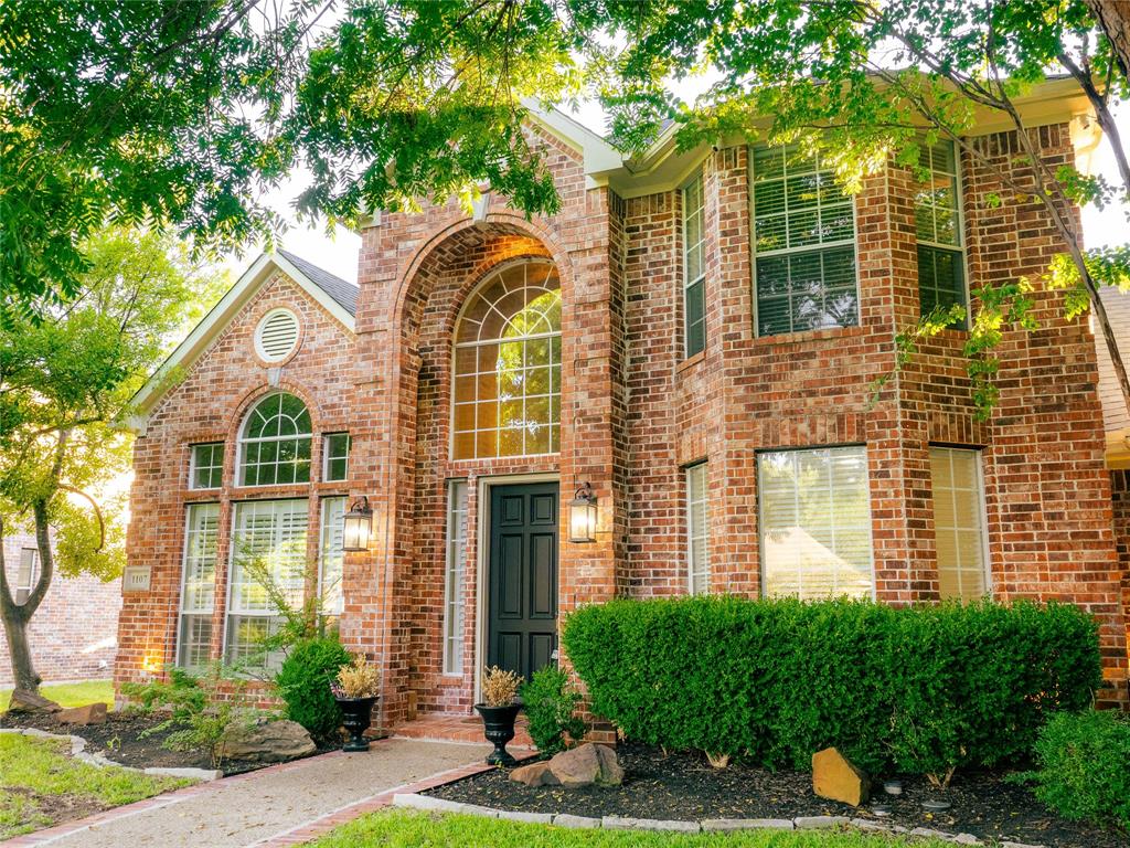 1107 Dunlay Court Property Photo 2