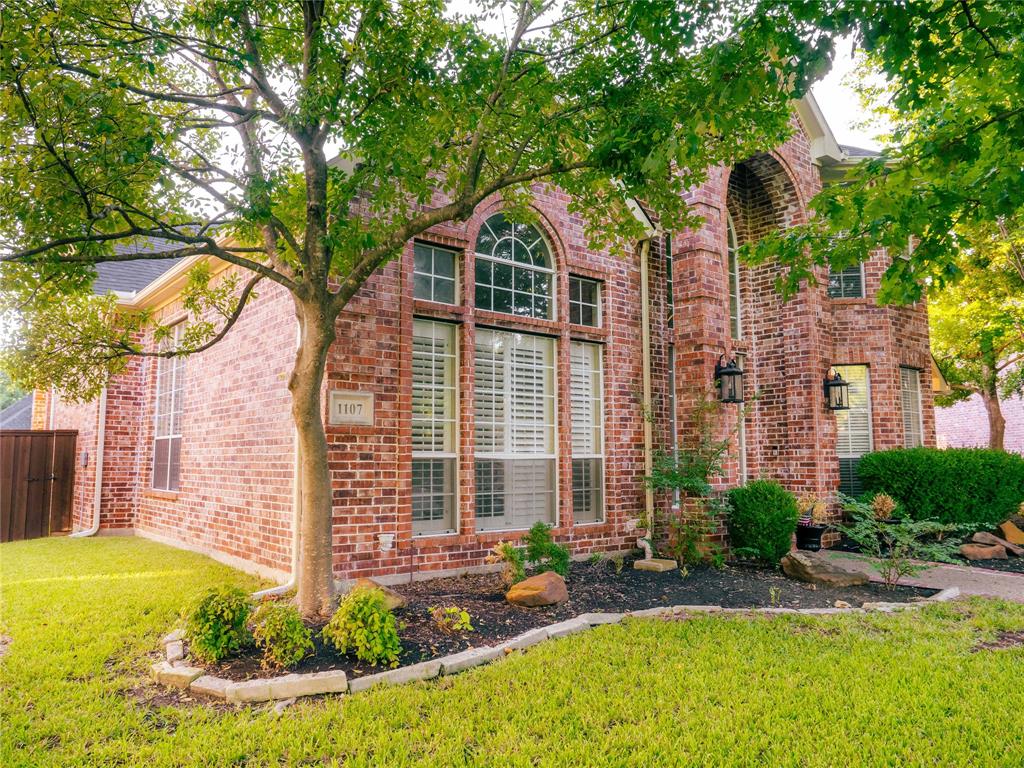 1107 Dunlay Court Property Photo 4