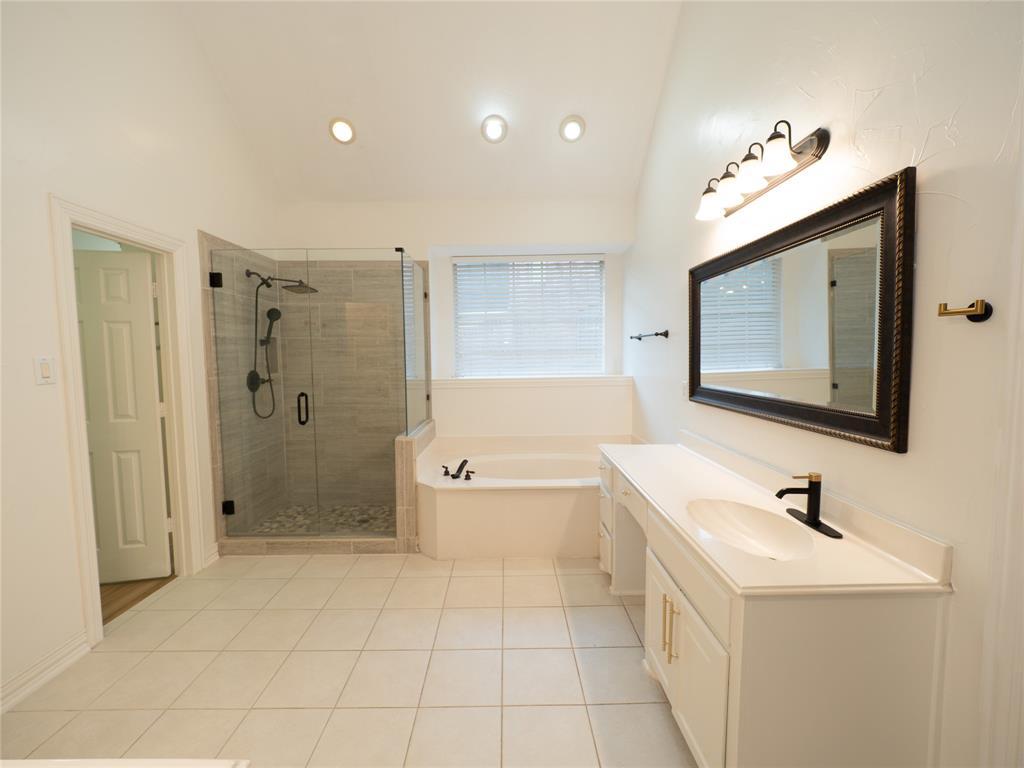 1107 Dunlay Court Property Photo 18