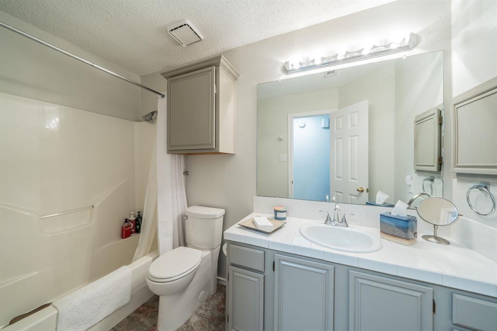 127 Woodcreek Drive Property Photo 32