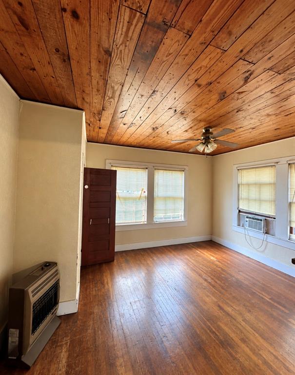 103 S Center Street Property Photo 17