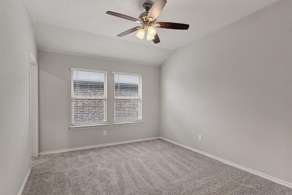 2921 Mourning Dove Trail Property Photo 12