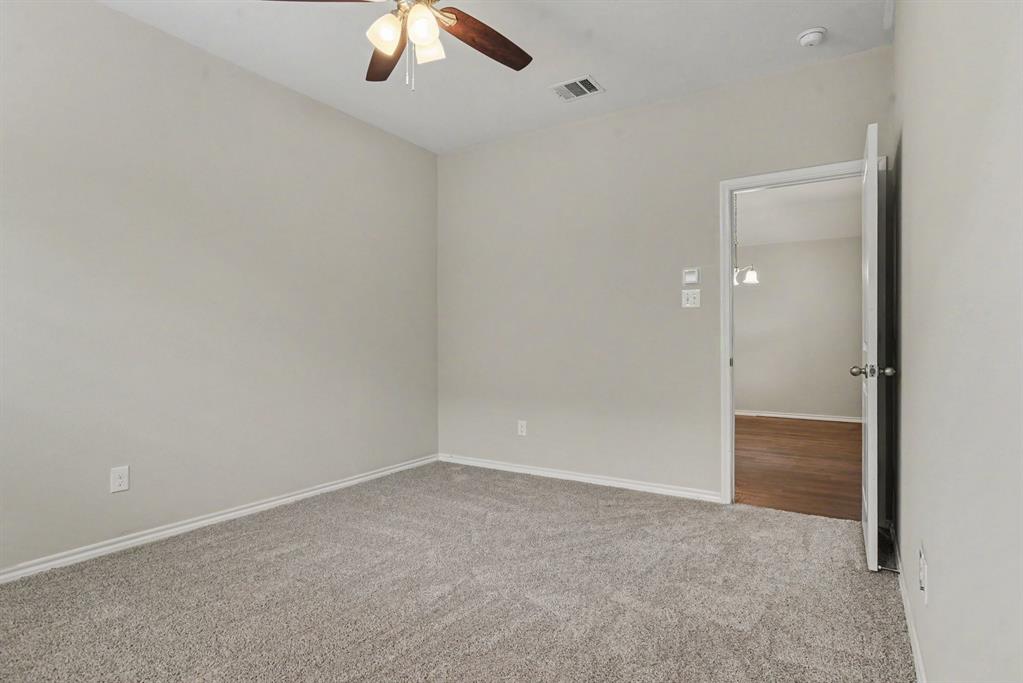 2921 Mourning Dove Trail Property Photo 14