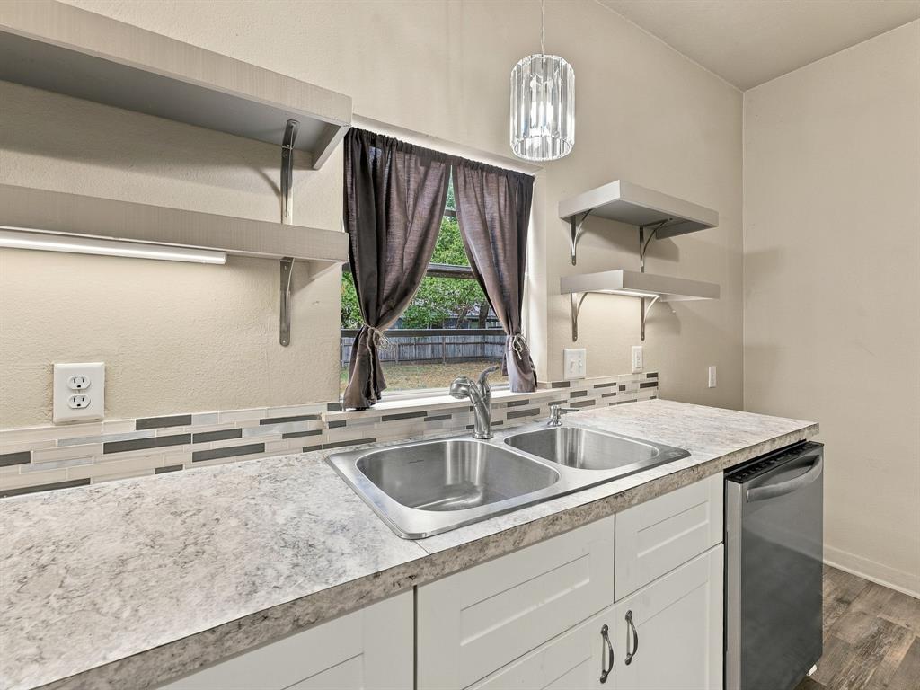 207 N Oneil Street Property Photo 6