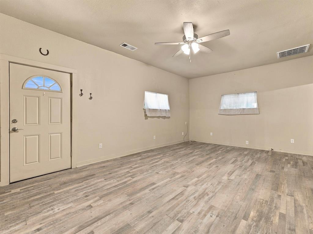 207 N Oneil Street Property Photo 10