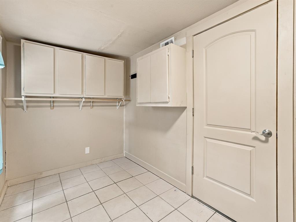 207 N Oneil Street Property Photo 18
