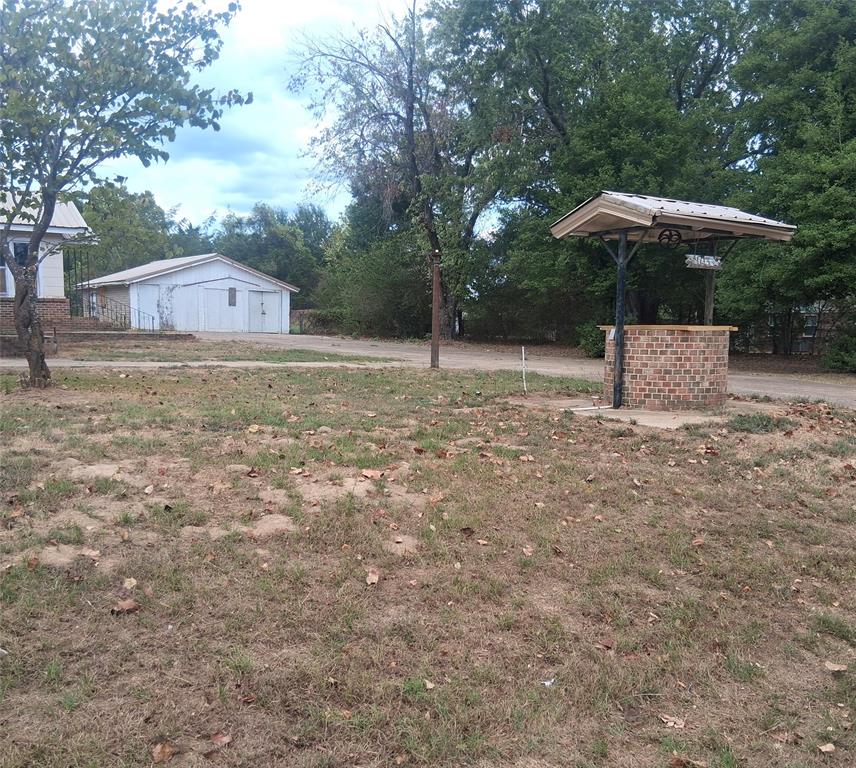 1103 Se 3rd Property Photo 3