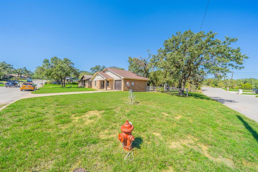 5211 Laurie Drive Property Photo 2