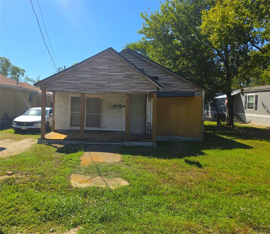610 S Falls Street Property Photo 1