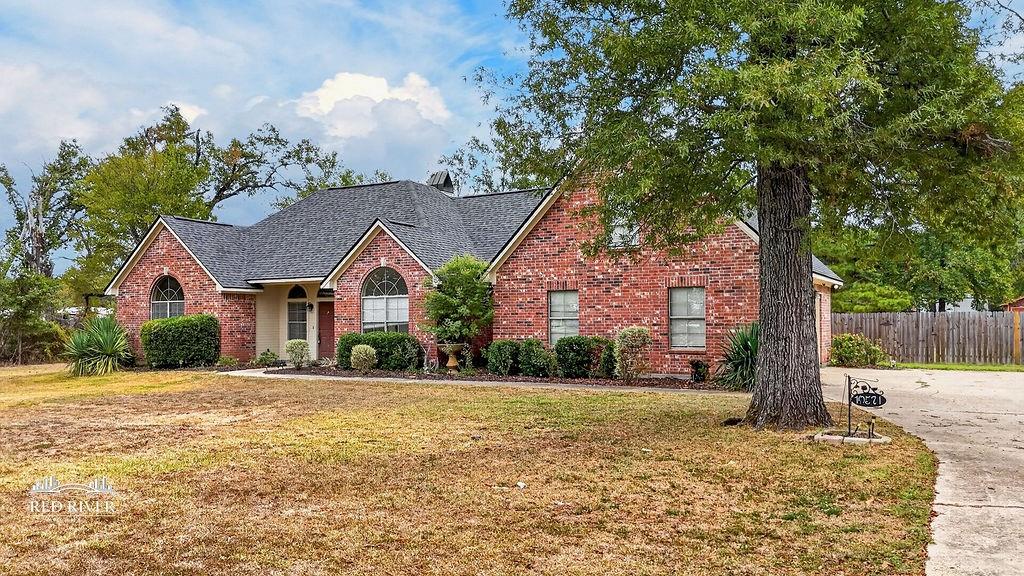 10571 Norris Ferry Road Property Photo 1