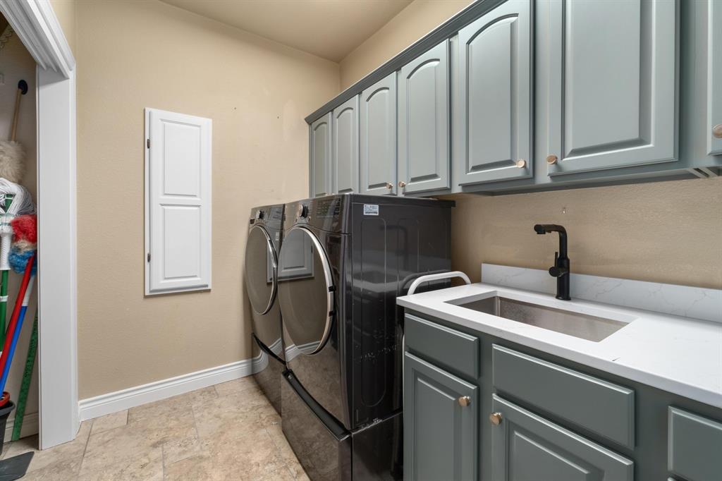 416 Shadywood Lane Property Photo 29
