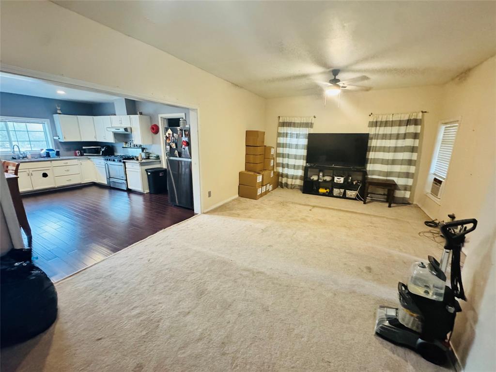 1215 Melwood Avenue Property Photo 3