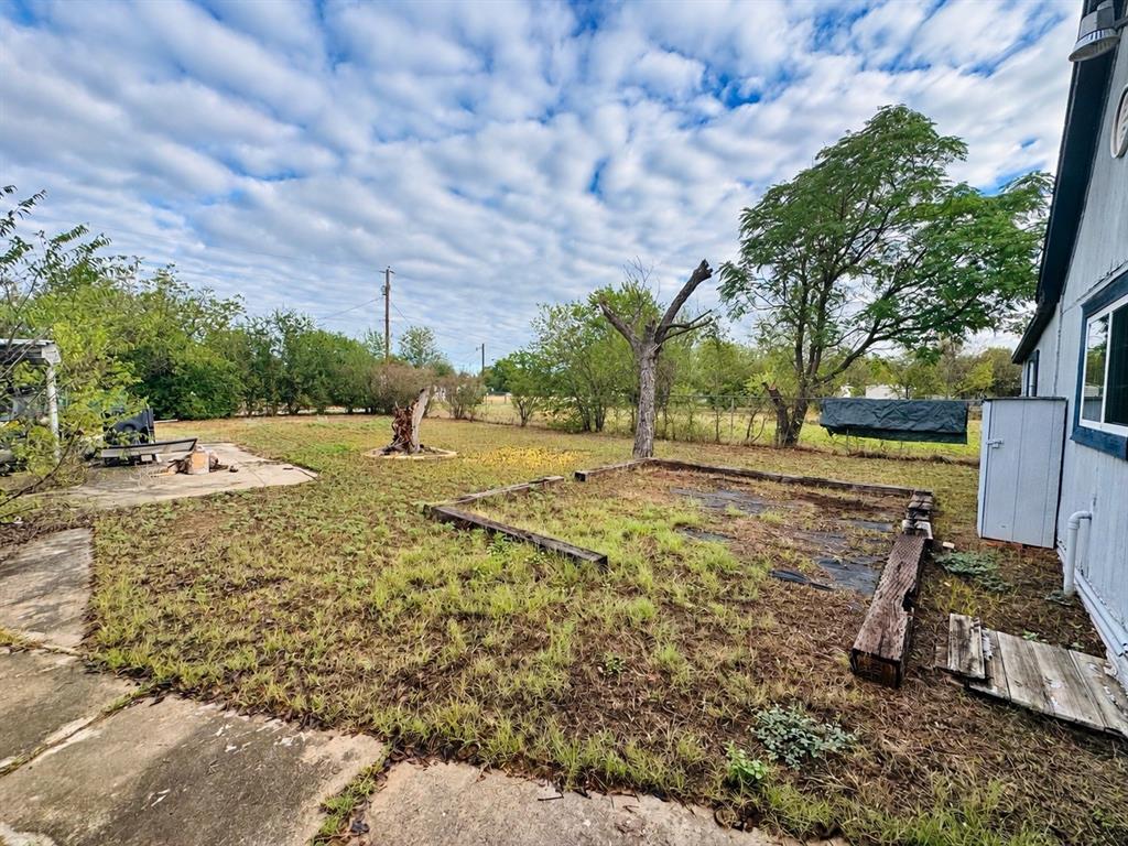 1215 Melwood Avenue Property Photo 10