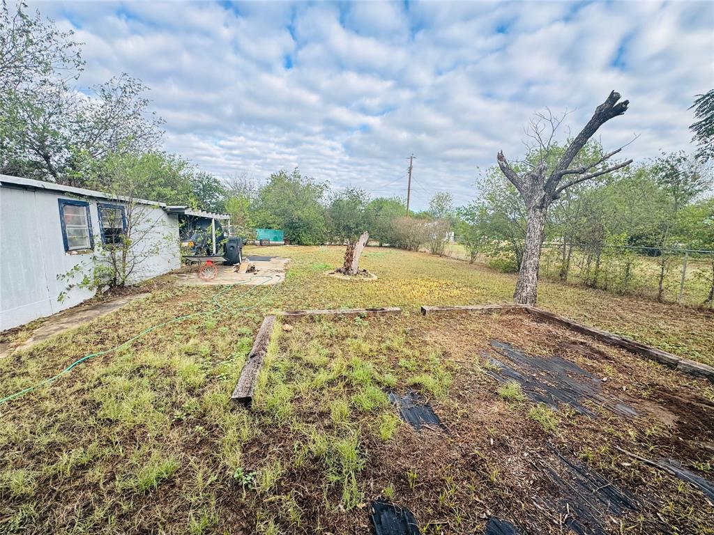 1215 Melwood Avenue Property Photo 11