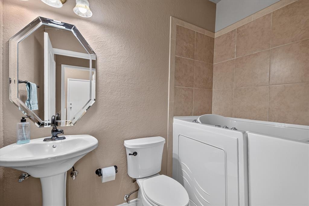 448 Halifax Drive Property Photo 36