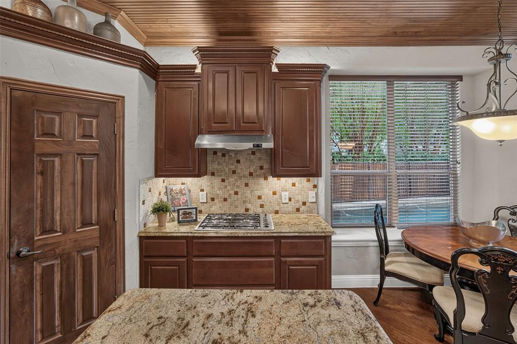 6820 River Park Circle Property Photo 17