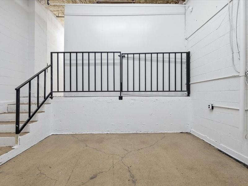 914 W Commerce Street Property Photo 10