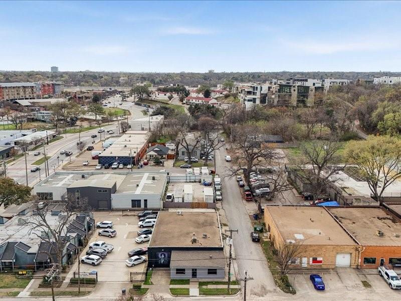 914 W Commerce Street Property Photo 29