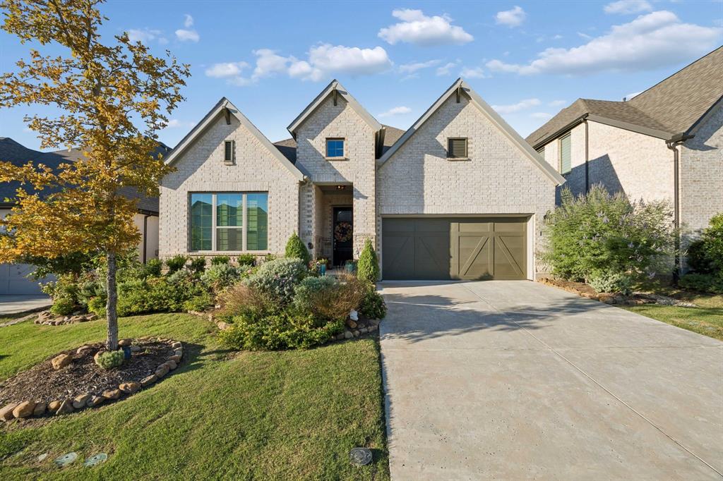 2546 Runhappy Court